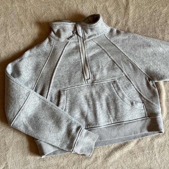 Cropped 1/2 Zip Sweatshirt - Picture 4 of 8